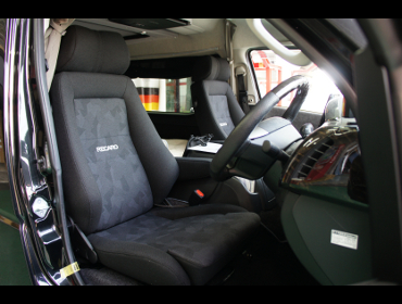 TOYOTA�@�n�C�G�[�X�@200�n�@5�^���C�h�@�Ɂ@RECARO�i���J���j�@�G���S���hMV�@BK�@���@�G���S���hD�@BK�@����