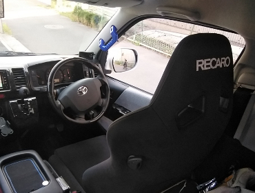TOYOTA�@�n�C�G�[�X�@�X�[�p�[�����O���C�h�@�n�C���[�t�@�Ɂ@RECARO�i���J���j�@SR-7F�@KK100�@BK�@����