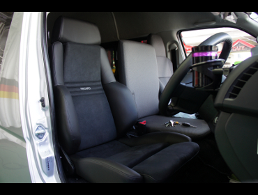 TOYOTA�@�n�C�G�[�X�@5�^�K�\�����@�Ɂ@RECARO�i���J���j�@�I���\�y�hDL220HV�@����