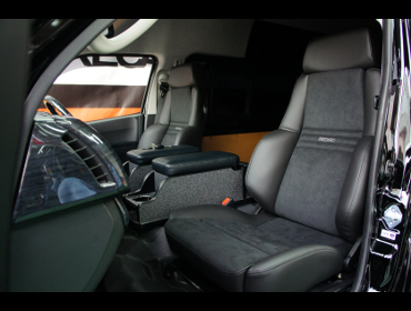 TOYOTA�@�n�C�G�[�X�@5�^�@�X�[�p�[�����O�@�f�B�[�[���@���C�h�{�f�B�i2019�N�j�@�Ɂ@RECARO�i���J���j�@�I���\�y�hDL220HV�@�~���E�@����