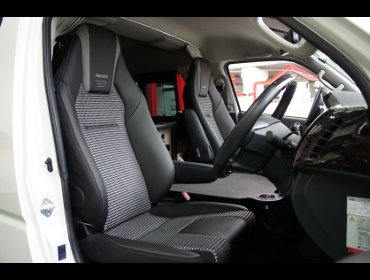 TOYOTA�@�n�C�G�[�X�@TRH219W���i2018�N�j�@�Ɂ@RECARO�i���J���j�@LX-F�@IL110H�@BK�@�A�[�����X�g�t���@�~���E�@����