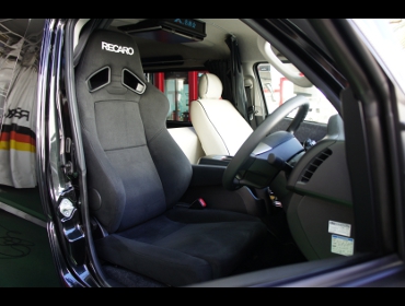 TOYOTA�@�n�C�G�[�X���C�h�i2005�N�j�@�Ɂ@RECARO�i���J���j�@SR-7F KK100�@BK�@�A�[�����X�g�t���@����