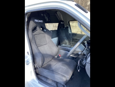 TOYOTA�@�n�C�G�[�X�@���C�h�{�f�B�@4�^�@�K�\�����ԁi2016�N�j�@�Ɂ@RECARO�i���J���j�@SR-7F�@KK100�@BK�@�~���E�@����