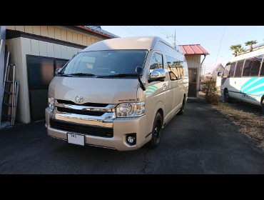 TOYOTA�@200�n�n�C�G�[�X�@�Ɂ@RECARO�i���J���j�@SR-7F�@Lassic�@BK�@�~���E�@����