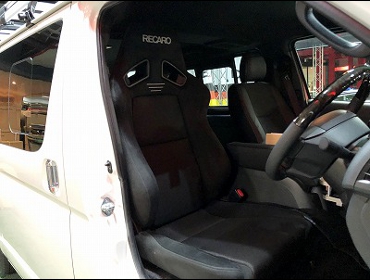 TOYOTA�@���W�A�X�G�[�X�i2020�N�j�@�Ɂ@RECARO�i���J���j�@SR-7F�@GU100�@BK�@����