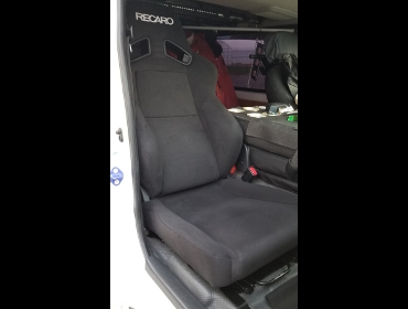 TOYOTA�@200�n�n�C�G�[�X�@3�^�@����@DX�@�t�����g3�l�|���@�Ɂ@RECARO�i���J���j�@SR-7F�@KK100�@BK�@����