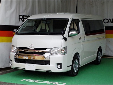 TOYOTA�@�n�C�G�[�X�@TRH214W�@�Ɂ@RECARO�i�ꂩ��j�@LX-F�@IL110H�@A/R�@���@�~���E�@����