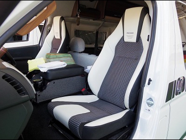 TOYOTA�@�n�C�G�[�X�@CBF-TRH221K�i2020�N�j�@�Ɂ@RECARO�i���J���j�@LX-F�@IL110H�@���@A/R�^�C�v�@�~���E�@����