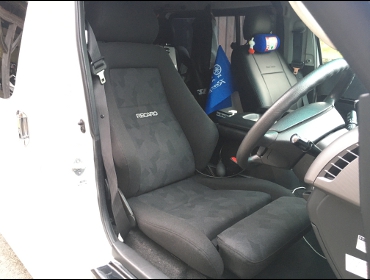 TOYOTA�@�n�C�G�[�X3�^�@�f�B�[�[���@�Ɂ@RECARO�i���J���j�@�G���S���hMV�@BK�@����