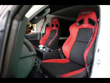 TOYOTA�@�n�C�G�[�X�i2019�N�j�@�Ɂ@RECARO�i���J���j�@SR-7�@GU100�@RED�@���@SR-7F�@GU100�@RED�@����