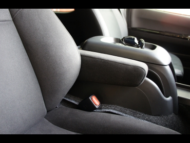 TOYOTA�@�n�C�G�[�X�i2020�N�j�@�Ɂ@RECARO�i���J���j�@SR-7F�@KK100�@BK�@�A�[�����X�g�t���@����