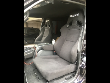 TOYOTA�@�n�C�G�[�X200�n�@5�^�@�K�\�����ԁ@�W���{�f�B�@�Ɂ@RECARO�i���J���j�@SR-7F�@KK100�@BK�@A/R�^�C�v�@�~���E�@����