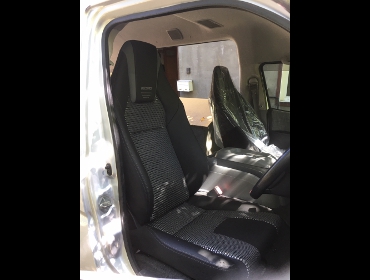 TOYOTA�@�n�C�G�[�X�@TRH229W�@�Ɂ@RECARO�i���J���j�@LX-F�@IL110H�@BK�@�~���E�@����