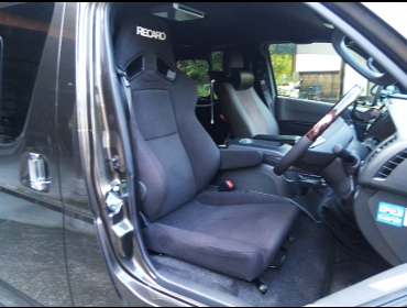 TOYOTA�@200�n�n�C�G�[�X�@�Ɂ@RECARO�i���J���j�@SR-7F�@KK100�@BK�@�A�[�����X�g�t���@����