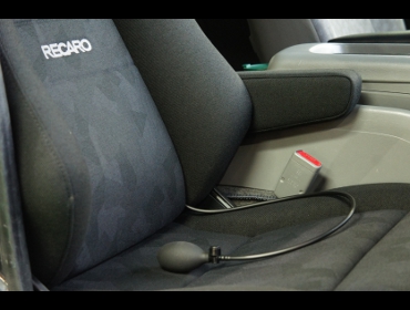 TOYOTA�@�n�C�G�[�X�@�Ɂ@RECARO�i���J���j�@�G���S���hMV�@BK�@�A�[�����X�g�t���@����