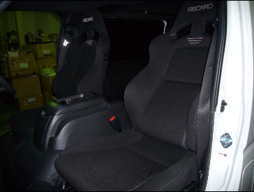 TOYOTA�@200�n�n�C�G�[�X�@GDH206�@�Ɂ@RECARO�i���J���j�@SR-7F�@GK100H�@BK�@A/R�@�V�[�g�q�[�^�[�t���@�~�@���E�@����