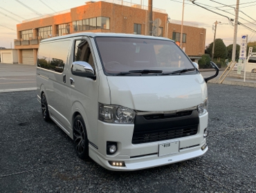 TOYOTA�@�n�C�G�[�X�@TRH200V�@�K�\�����ԁ@�Ɂ@RECARO�i���J���j�@SR-7F�@GU100�@BK�@�~���E�@����