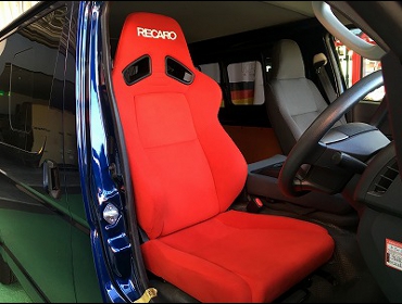 TOYOTA�@200�n�n�C�G�[�X�i2019�N�j�@�Ɂ@RECARO�i���J���j�@SR-7F�@KK100�@RED�@A/R�@����