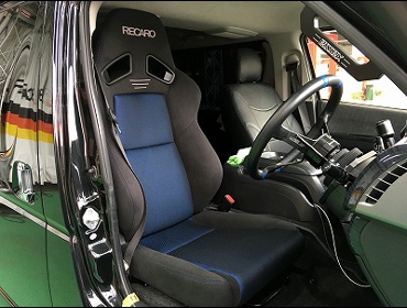 TOYOTA�@�n�C�G�[�X�@1KD�i2013�N10���j�@�Ɂ@RECARO�i���J���j�@SR-7F�@GK100�@BK/�u���[�@����