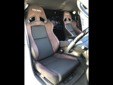 TOYOTA�@200�n�n�C�G�[�X�@�Ɂ@RECARO�i���J���j�@SR-7F�@GU100�@�u���E���@�A�[�����X�g�t���@�~���E�@����