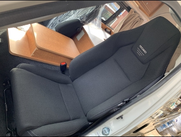 TOYOTA�@200�n�n�C�G�[�X�@�Ɂ@RECARO�i���J���j�@LX-F�@TR�@NN�@BK�@�V�[�g�q�[�^�[�t���@����