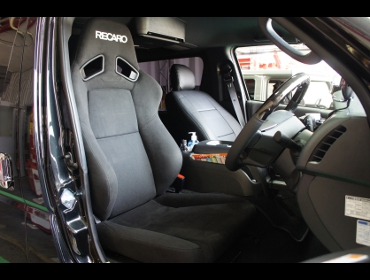 TOYOTA�@�n�C�G�[�X�i2020�N�j�@�Ɂ@RECARO�i���J���j�@SR-7F�@KK100�@BK�@����
