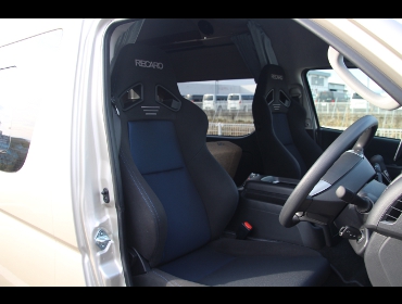 TOYOTA�@�n�C�G�[�X�@6�^�@���C�h�{�f�B�@�Ɂ@RECARO�i���J���j�@SR-7F�@GK100�@BK/�u���[�@�~���E�@����