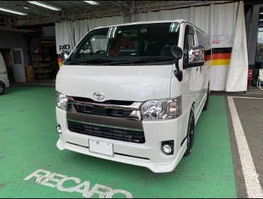 TOYOTA�@200�n�̓C�[�G�X�@�Ɂ@RECARO�i���J���j�@SR-7F�@GK100�@BK/RED�@�A�[�����X�g�t���@����