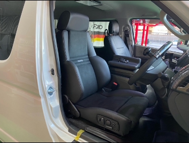 TOYOTA�@�n�C�G�[�X���S���@THR219�@6�^�i2020�N�j�@�Ɂ@RECARO�i���J���j�@�I���\�y�hDL220HV�@����
