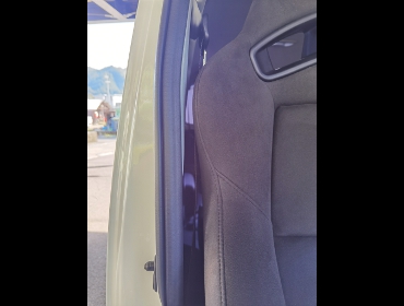 TOYOTA�@�n�C�G�[�X200�n�@6�^���C�h�@�Ɂ@RECARO�i���J���j�@SR-7�@KK100�@BK�@���@SR-7F�@KK100�@BK�@����