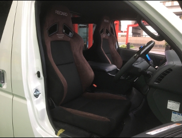 TOYOTA�@�n�C�G�[�X6�^�i2020�N�j�@�Ɂ@RECARO�i���J���j�@SR-7F�@GU100�@�u���E���@�~���E�@����