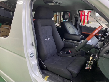 TOYOTA�@�n�C�G�[�X�@�Ɂ@RECARO�i���J���j�@�G���S���hMV�@BK�@����