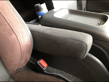 TOYOTA�@�n�C�G�[�X�i2021�N�j�@�Ɂ@RECARO�i���J���j�@SR-7F�@GU100�@�u���E���@�A�[�����X�g�t���@����