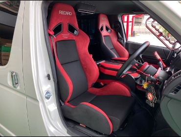 TOYOTA�@�n�C�G�[�X�@�Ɂ@RECARO�i���J���j�@SR-7�@GU100�@RED�@���@SR-7F�@Lassic�@RED�@����