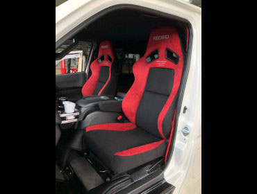 TOYOTA�@�n�C�G�[�X�@6�^�@�i���[�@�K�\�����i2020�N�j�@�Ɂ@RECARO�i���J���j�@SR-7F�@GU100H�@RED�@�V�[�g�q�[�^�[�t���@���@SR-7F�@GU100H�@RED�@���ʃV���[�g�J�b�g���H�@�V�[�g�q�[�^�[�t���@����