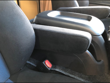 TOYOTA�@200�n�n�C�G�[�X�@TRH200V���@�Ɂ@RECARO�i���J���j�@SR-7F�@GK100�@BK/BUL�@�V�[�g�q�[�^�[���A�[�����X�g�t���@�~���E�@����