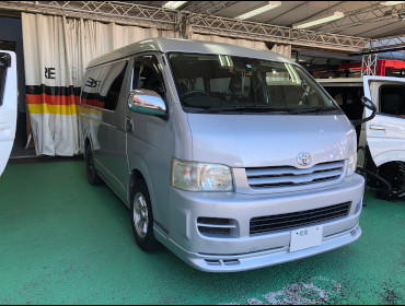 TOYOTA�@�n�C�G�[�X�@�Ɂ@RECARO�i���J���j�@SR-7F�@GK100�@BK/BK�@����