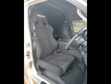TOYOTA�@�n�C�G�[�X�@5�^�@�X�[�p�[�����O�@�n�C���[�t�@GDH226K�@�Ɂ@RECARO�i���J���j�@SR-7F�@KK100�@BK�@�~���E�@����