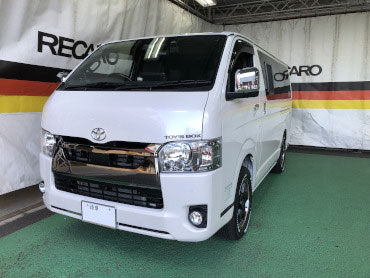 TOYOTA�@�n�C�G�[�X6�^�@�i���[�@�f�B�[�[���i2021�N�j�@�Ɂ@RECARO�i���J���j�@�I���\�y�hAN220HV�@BK�@�~���E�@����
