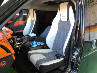 TOYOTA�@�n�C�G�[�X�@�Ɂ@RECARO�i���J���j�@LX-F�@WL110H�@WH�@�V�[�g�q�[�^�[�t���@���@LX-F�@WL110H�@WH�@���ʃV���[�g�J�b�g���H�@�A�[�����X�g�t���@����