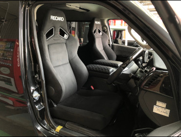 TOYOTA�@�n�C�G�[�X�@���C�h�@�Ɂ@RECARO�i���J���j�@SR-7F�@KK100�@BK�@�~���E�@����