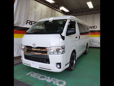 TOYOTA�@�n�C�G�[�X�@4�^�@�i���[�@�f�B�[�[���@�Ɂ@RECARO�i���J���j�@SR-7F�@GK100�@BK/BK�@�V�[�g�q�[�^�[�t���@�~���E�@����