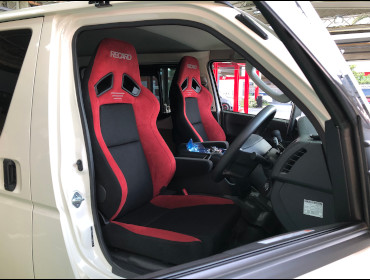 TOYOTA�@200�n�n�C�G�[�XDX�@KDH201�@�Ɂ@RECARO�i���J���j�@SR-7F�@GU100H�@RED�@A/R�@�V�[�g�q�[�^�[�t���@�~���E�@����