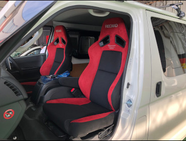 TOYOTA�@200�n�n�C�G�[�XDX�@KDH201�@�Ɂ@RECARO�i���J���j�@SR-7F�@GU100H�@RED�@A/R�@�V�[�g�q�[�^�[�t���@�~���E�@����