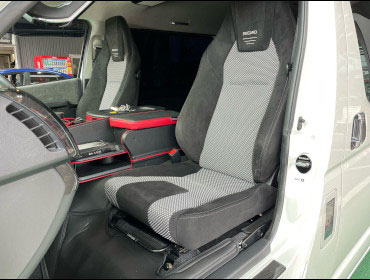 TOYOTA�@�n�C�G�[�X���S���@6�^���C�h�K�\�����i2021�N�j�@�Ɂ@RECARO�i���J���j�@LX-F�@WU110�@BK�@�~���E�@����