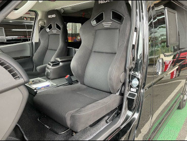 TOYOTA�@200�n�n�C�G�[�X�@GDH201�i2019�N�j�@�Ɂ@RECARO�i���J���j�@SR-7F�@GK100�@BK/BK�@�V�[�g�q�[�^�[�t���@�A�[�����X�g�t���@����