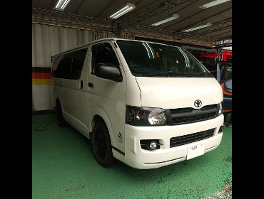 TOYOTA�@�n�C�G�[�X�@3�^�@�O���@�i���[�@�f�B�[�[���i2010�N�j�@�Ɂ@RECARO�i���J���j�@SR-7F�@GK100�@BK/BK�@����