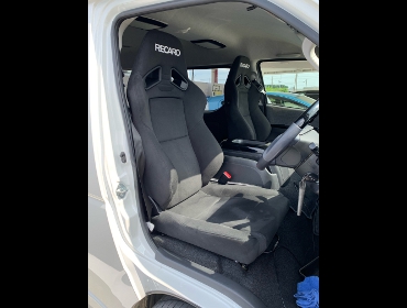 TOYOTA�@�n�C�G�[�X3�^�@�Ɂ@RECARO�i���J���j�@SR-7F�@KK100�@BK�@����