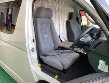 TOYOTA�@�n�C�G�[�X���S���@TRH214W���@���C�h���S���~�h�����[�t�L�����s���O�@�Ɂ@RECARO�i���J���j�@�G���S���hMV�@�O���C�@����