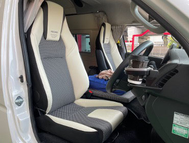 TOYOTA�@�n�C�G�[�X�@6�^�@���C�h�@�K�\�����i2022�N�j�@�Ɂ@RECARO�i���J���j�@LX-F�@WL110H�@���@����